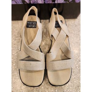 Mootsies Tootsies Tan Sandals Stretchy Straps Womens Size 7.5 M